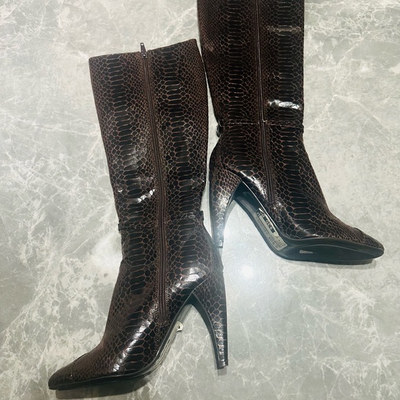 Sam Edelman Women's Elia Pointed Toe Snake Pattern Knee High Boots SZ 6.5 - Picture 2 of 7